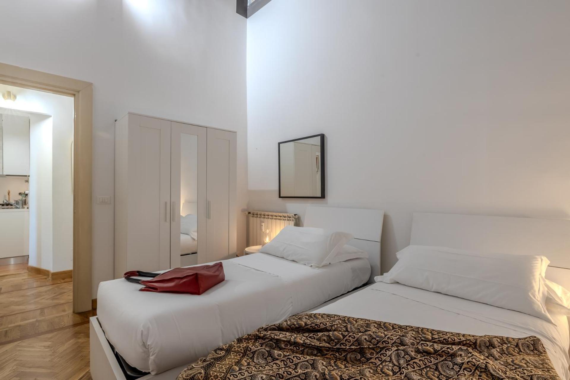 Appartamento Storico In Zona Barberini Rom Exteriör bild