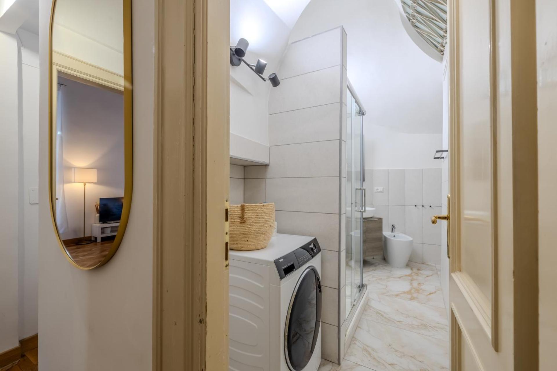 Appartamento Storico In Zona Barberini Rom Exteriör bild