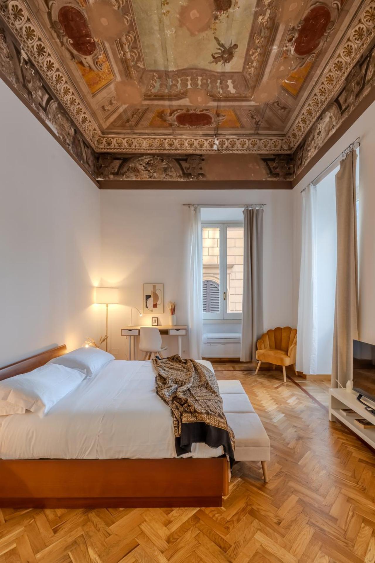 Appartamento Storico In Zona Barberini Rom Exteriör bild